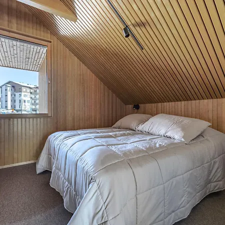 Hupu In Panoramic Views 300m To Gondola Sleeps 12